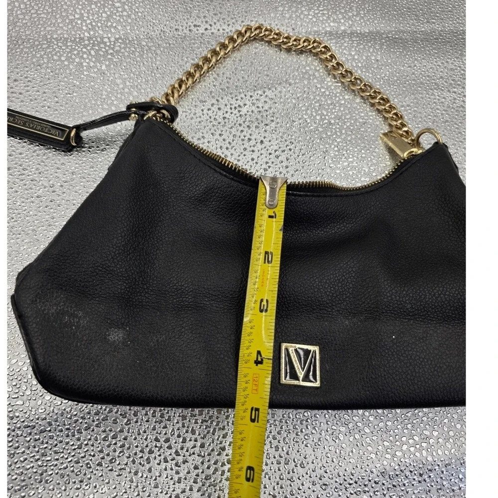 Victorias Secret Bond Street London Black Pebbled Gold‎ Chain Shoulder Bag O2